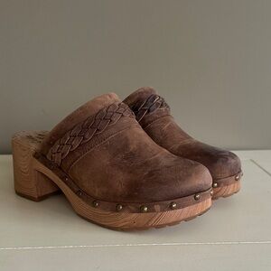 Kork-Ease Brown Braided Leather Clogs